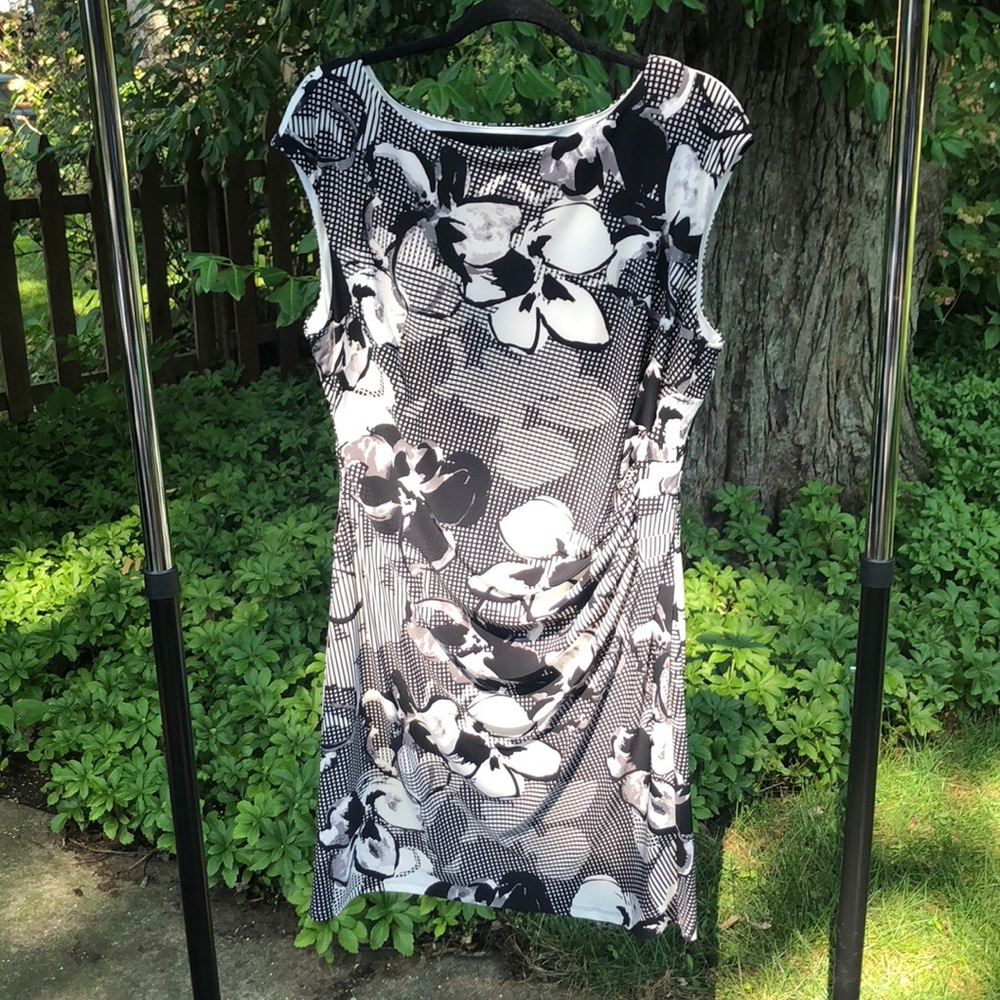 (18) Ralph Lauren Sheath Dress